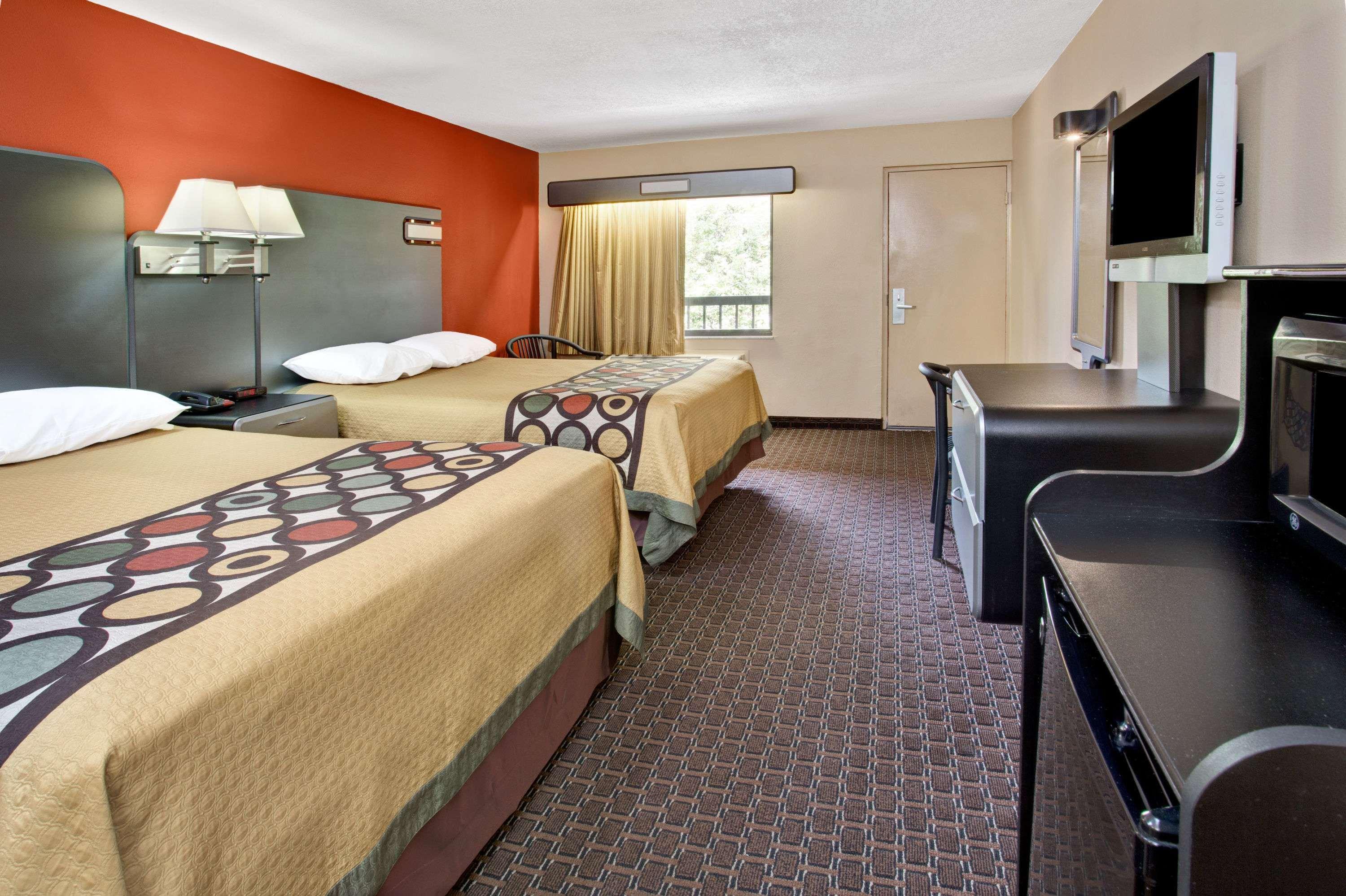 Super 8 By Wyndham Kissimmee/Maingate/Orlando Area Hotel Селабрейшън Екстериор снимка