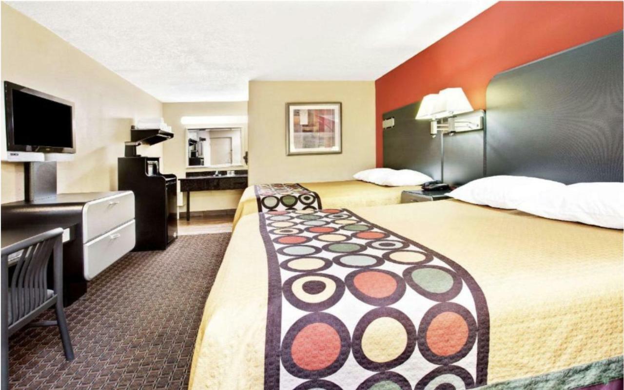 Super 8 By Wyndham Kissimmee/Maingate/Orlando Area Hotel Селабрейшън Екстериор снимка